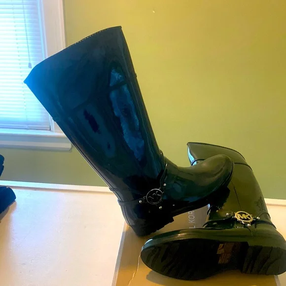 Michael Kors Shoes A Pair Of Rich Green Ladies Water Boots In